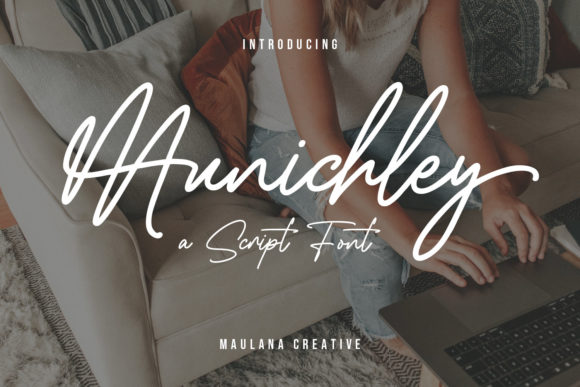 Munichly Script: A Versatile Casual Signature Font for Modern Design